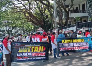 Aksi protes Wali Kota Malang terkait gowes di Pantai Kondang Merak