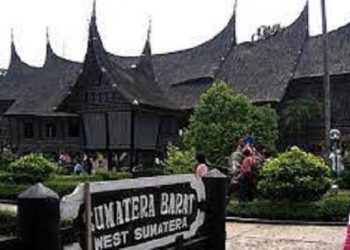 Taman Mini Indonesia Indah, sebagai salah satu lokasi wisata yang dibuka untuk uji coba/tugu malang