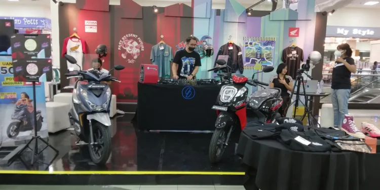 Honda Custom PlayGround