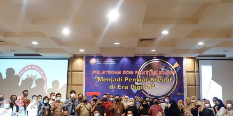 Para penyiar radio Sumatera Barat