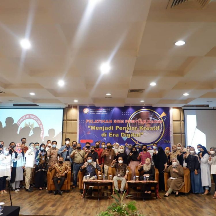 Para penyiar radio Sumatera Barat
