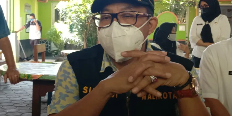 terkait kasus pemakaman Sutiaji serahkan pada aparat penegak hukum (APH)