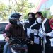 Reffanka menjalani vaksinasi drive thru di halaman Stadion Gajayana Malang