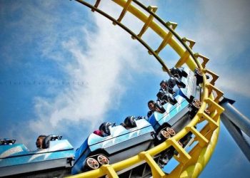 Roller coaster yang ada di Jatim Park. /tugu malang