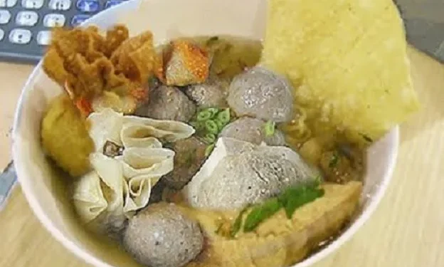  Ilustrasi Bakso Malang./tugu malang