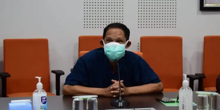 Prof. Dr. Mulyadi, dr. Sp.P (K), FISR, guru besar pertama Fakultas Kedokteran Universitas Nahdlatul Ulama Surabaya (Unusa). (Foto: Dokumen/Basra)