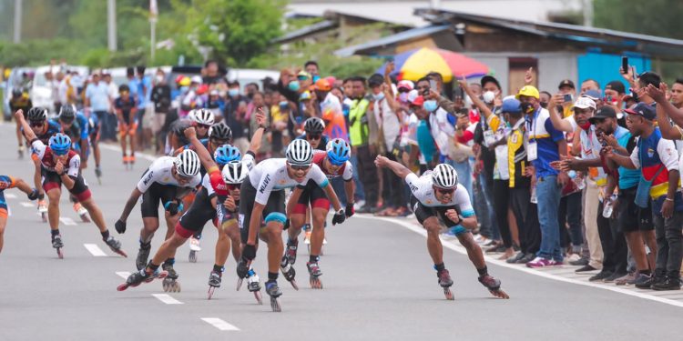 Atlet sepatu roda asal Kota Malang, Yossi Aditya Nugraha meraih dua medali emas. Foto: Instagram Yossi Aditya Nugraha