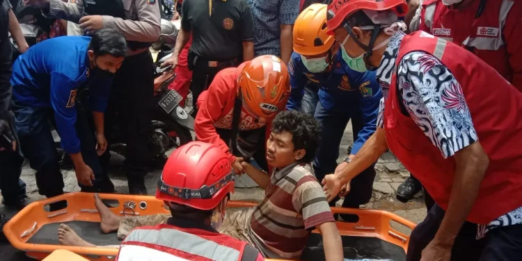 sopir - Sopir Kabur Usai Tabrak Tiang Listrik Diduga Pelaku Curanmor