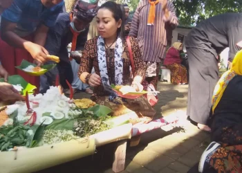 gribig - Kampung Gribig Religi Gelar Festival Rumat Ramut Wulan Mulud