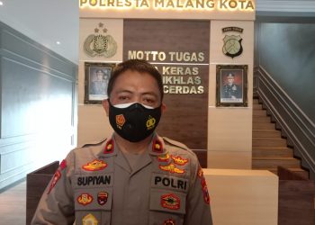 Kabagops Polresta Malang Kota, Kompol Supiyan menjelaskan terkait pemanggilan panitia Malang Fashion Week 2021. Foto: M Sholeh
