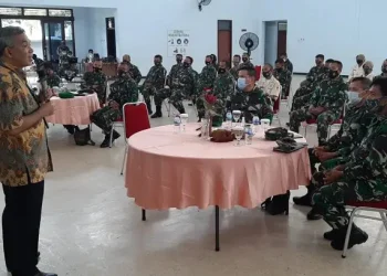 Komunikasi - Saat Pakar Komunikasi Dr Aqua Dwipayana Diskusi Sekitar Tiga Jam Sama Danrem 074/Warastratama Kolonel Inf Rudy Saladin