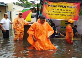 sejumlah tempat di Kota Malang tertimpa banjir setelah turun hujan deras.