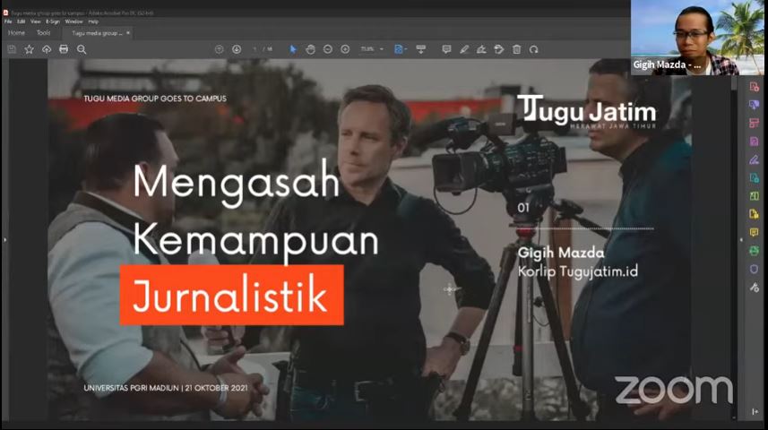 oordinator Liputan Tugujatim.id, Gigih Mazda saat memaparkan materi jurnalistik.
