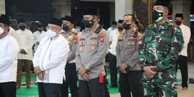 Forkopimda mengikuti hari jadi Jawa Timur secara virtual.