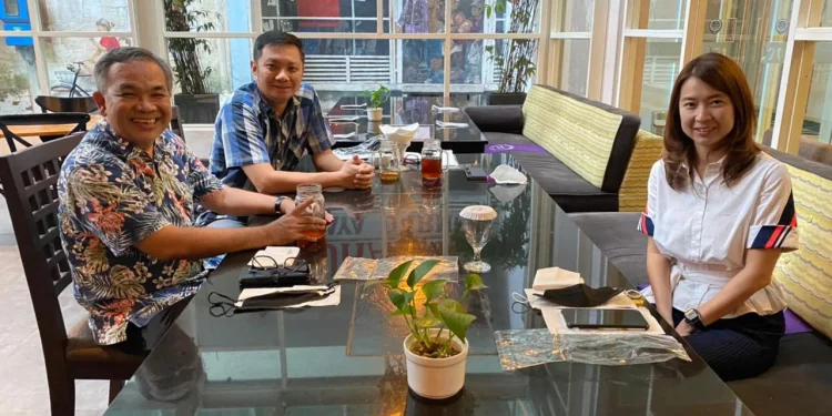 Aqua Dwipayana bersama owner Hotel Grand Mercure Malang Mirama