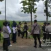 seorang pemulung menemukan mortir di sungai