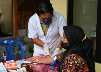 Dinkes Kota Batu Periksa Cholinesterase Darah 300 Petani