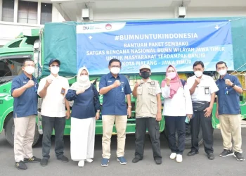 bencana - Satgas Bencana BUMN Jatim Salurkan Bantuan untuk Korban Banjir Bandang
