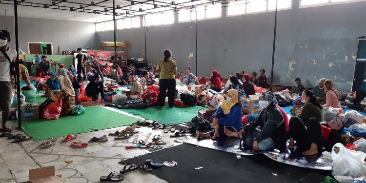 Suasana tempat pengungsian di Brawijaya Edupark. Foto: Aisyah