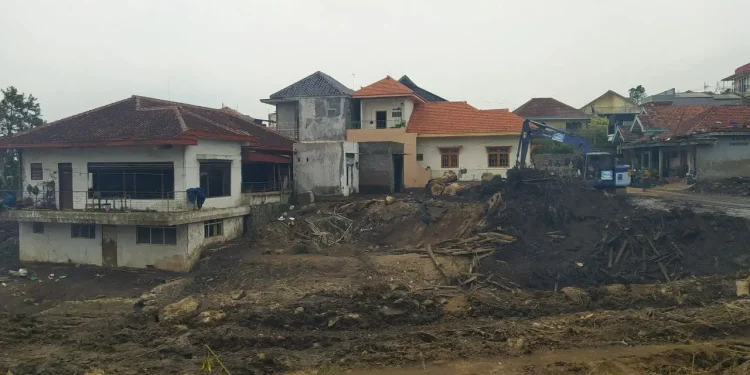 Hunian warga terdampak banjir bandang di Kota Batu. Foto: Ulul Azmy