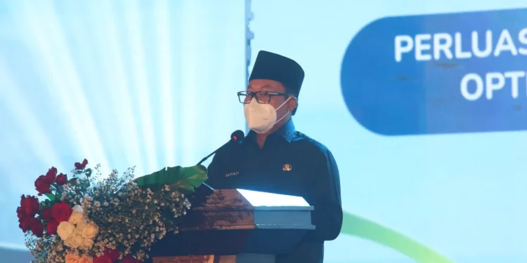 Keterlibatan Kota Malang yang diwakili Wali Kota Malang, Sutiaji dalam seminar hybrid “Bangga Wisata Indonesia” dengan tema Perluasan Penggunaan Quick Response Code Indonesian Standard (QRIS) untuk Mendukung Optimisme Pemulihan Sektor Pariwisata. Foto: dok