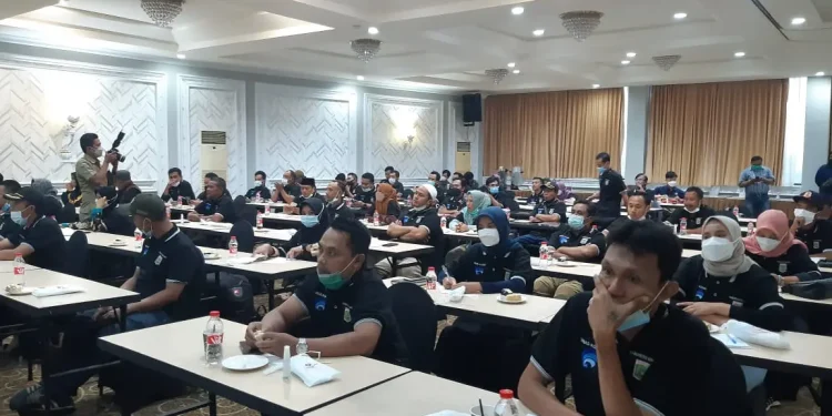 Sosialisasi ketentuan cukai kepada warga Kecamatan Wajak. Foto: Aisyah Nawangsari