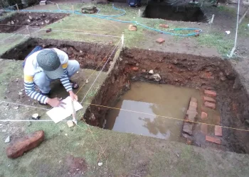 Hari ke-6 Ekskavasi Candi Songgoriti Ungkap 7 Temuan