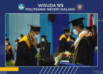 Polinema Kukuhkan 1.242 Wisudawan di Wisuda ke-55