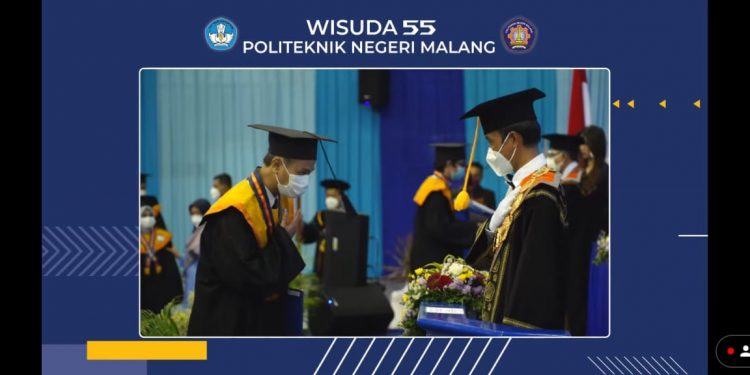 Suasana Wisuda Magister Terapan, Sarjana Terapan, dan Program Diploma Polinema Tahun Akademik 2020/2021. Foto: dok