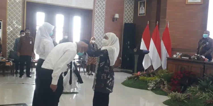 Buka Pelatihan Dasar, Gubernur Khofifah Ajak CPNS Kerja Keras Bangun Jatim