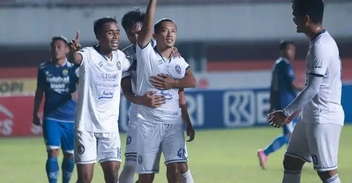 Arema FC kalahkan Persib