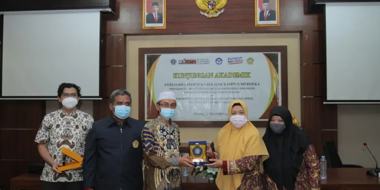 Kerja Sama Universitas Trunojoyo dan Unikama