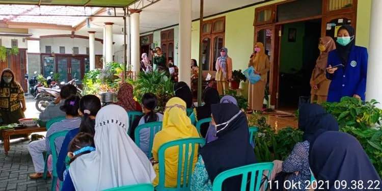 bayi - Cegah Bayi Stunting, Dinkes Manfaatkan Program Community Feeding Center