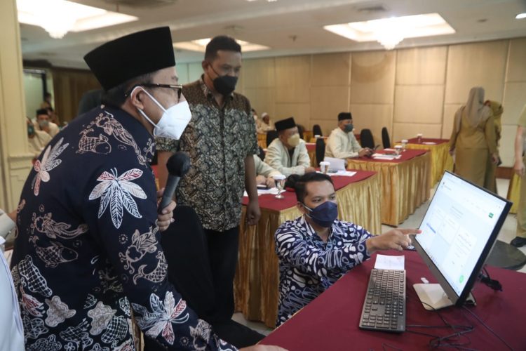 Wali Kota Malang, Sutiaji meresmikan pembayaran zakat lewat WEB