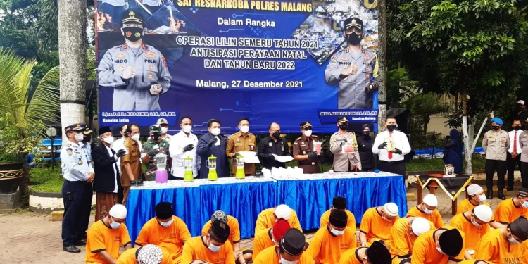 malang - Polres Malang Musnahkan Barang Bukti Narkoba dan Miras