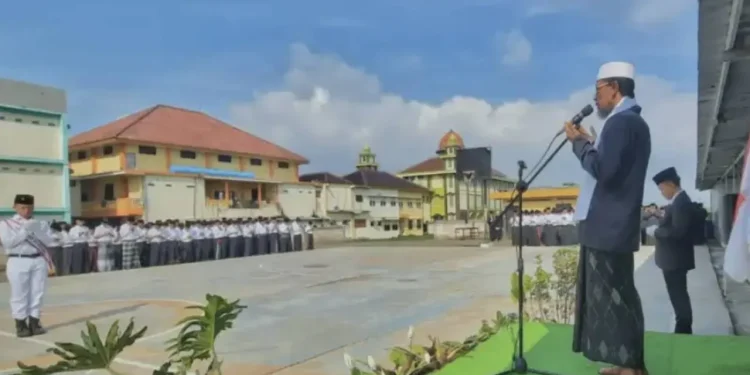 santri - Ponpes Daarul Ukhuwwah, Fasilitasi Santri Kuliah di Universitas Al-Azhar Mesir