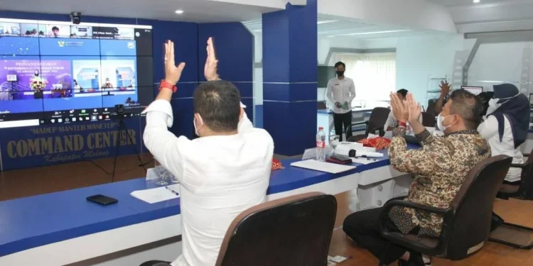 awards - KI Awards: Pemkab Malang Raih Penghargaan Penyedia Informasi Setiap Saat Terbaik se-Jatim