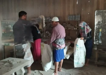 Penjual Kopi Saksikan Detik-detik Jembatan Gladak Perak Roboh
