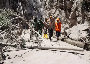 malang - Forkopimda Kabupaten Malang Tinjau Jembatan Gladak Perak yang Putus