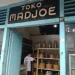 1930 - Berdiri Sejak 1930, Toko Madjoe Jadi Tempat Nostalgia Pecinta Kue Kering