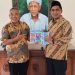 Dr Aqua Dwipayana (kiri) bersama Wakil Gubernur Jateng, Taj Yasin Maimoen. Foto: dok