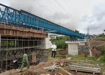 Penampakan pembangunan Jembatan Tlogomas Kota Malang yang masih belum rampung sesuai target. Foto: M Sholeh