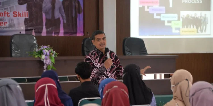 feb unisma - Siapkan Lulusan Unggul dan Kompetitif, FEB Unisma Gelar Webinar Developing Ethic and Soft Skill for Success Career