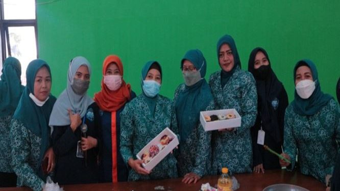 Hasil pembuatan dodol inovasi KKNT mahasiswa Unikama