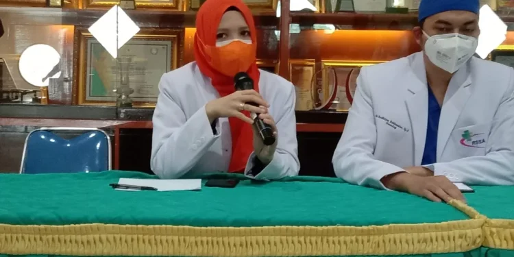 Diagnosa buta pada pasien usai vaksinasi