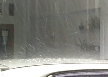 hujan es landa Kota Malang