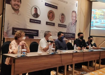 Pemaparan - Keteladanan Pemilik Trimurti Group, Menyimak Pemaparan Dr Aqua dan Savero Dwipayana Dari Awal Hingga Selesai