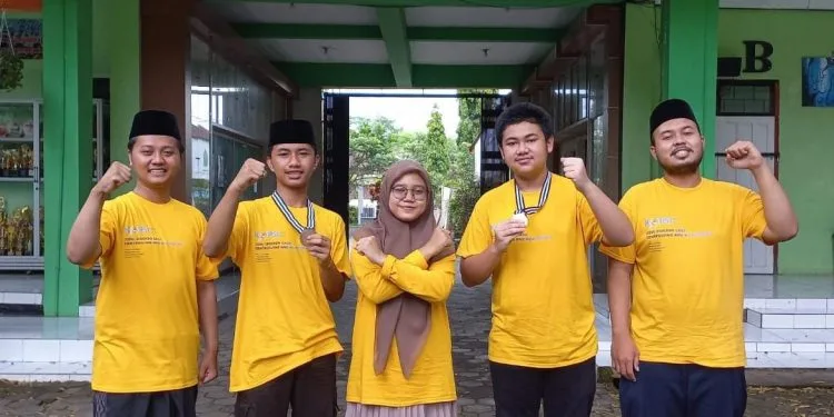 Siswa madrasah tsanawiyah 1 Malang