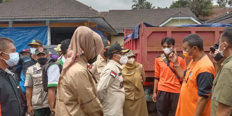 bantuan korban erupsi Semeru