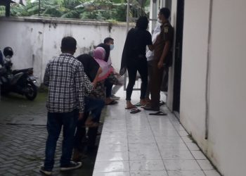 Pelaku saat berada di Pengadilan Negeri Malang untuk menjalani sidang putusan